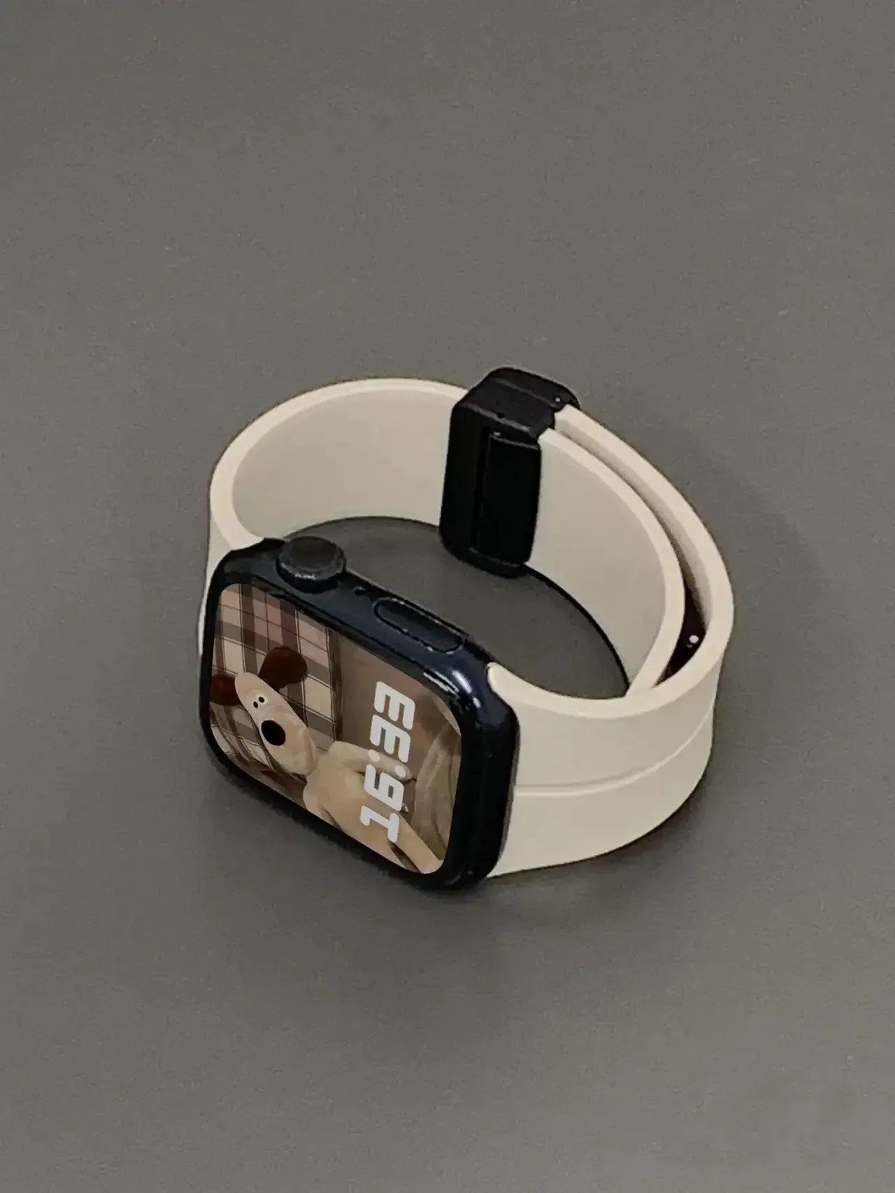 Magnetic Silicone Strap for  Watch Band 44Mm 45Mm 49Mm 40Mm 41Mm 42Mm 38Mm Correa Bracelet Iwatch Series 7 8 Se 6 9 Ultra 2